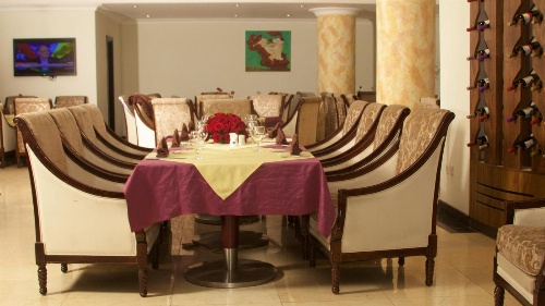 Elilly International Hotel image 1